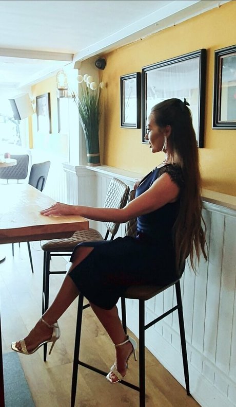 ladyamandarendall schauspielerin schöne galerie