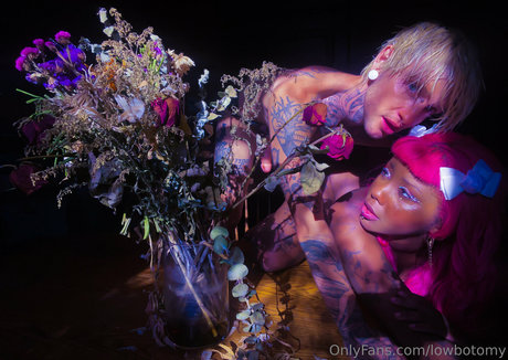 lowbotomy sexy xxx fotos