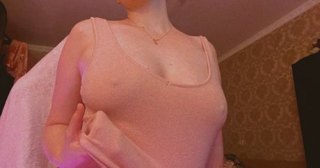 Selfika nackt porno galerie