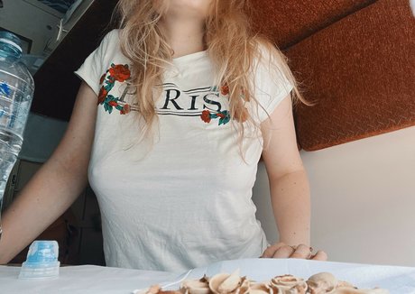 Selfika model akt galerien