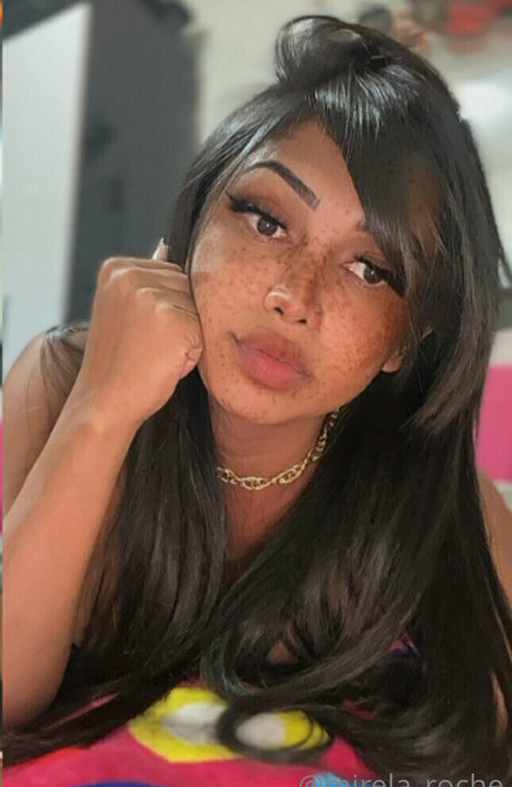 Mirela Roche heiße kunst foto