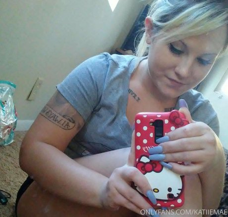 katiiemaedagoat exklusive kunst foto