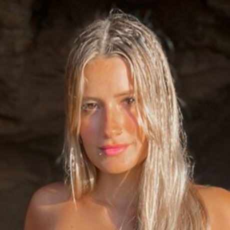 Milena Laplassotte hübsche nackte fotos