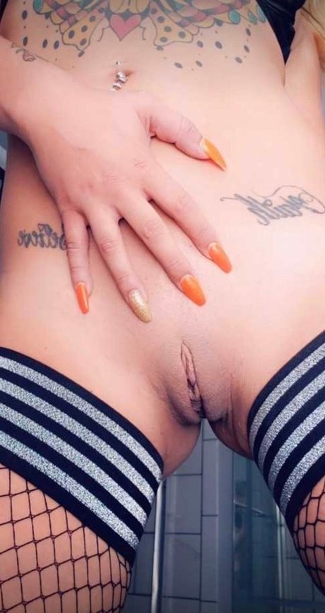 Abby Elizabeth Miller schauspielerin akt archiv