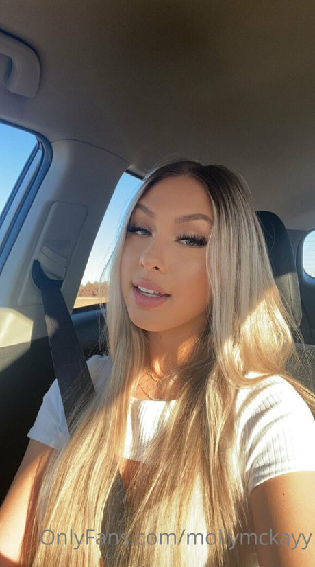 mollymckayy heiße nackt bild