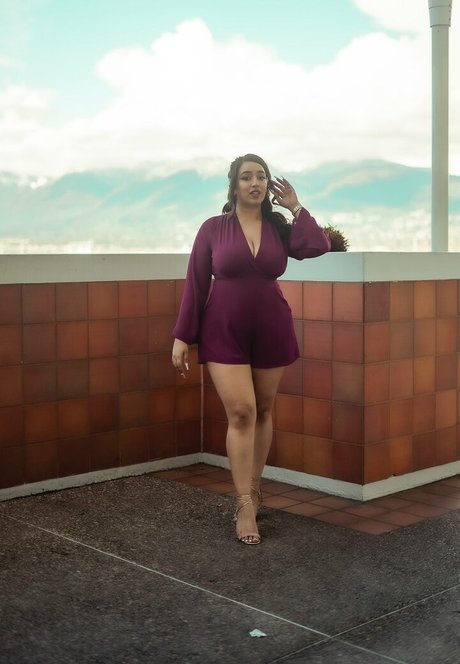 iamrakhi model schöne archiv