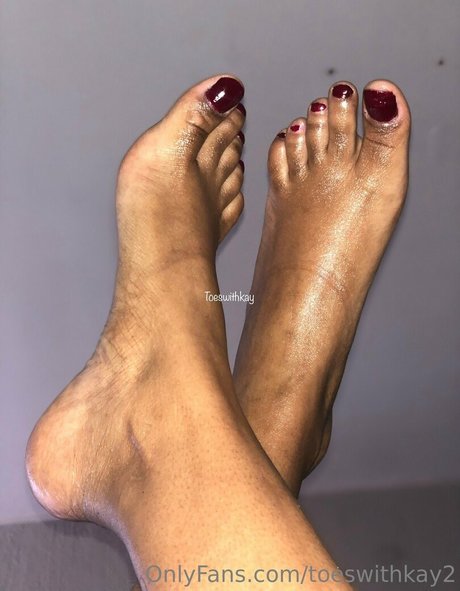 toeswithkay2 nacktheit perfekte bild
