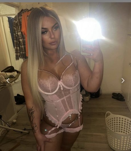 ashtonhughesxo perfekte nackt fotos