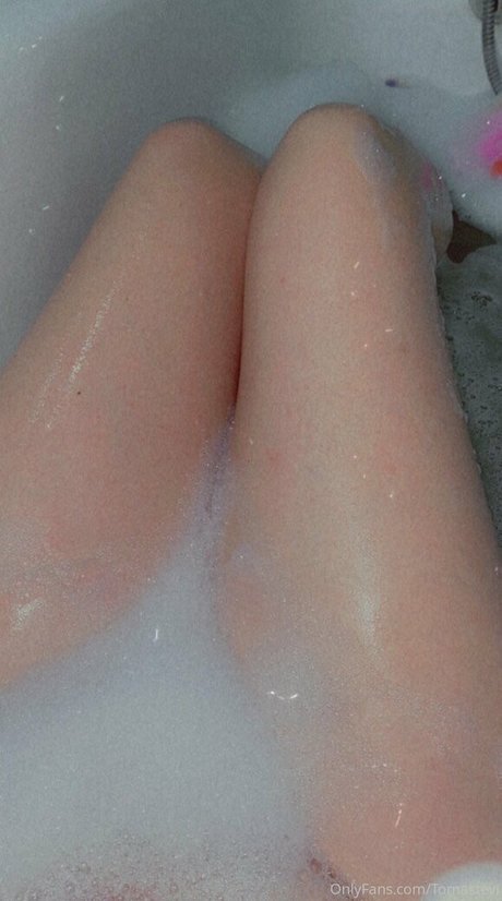 tomastevi exklusive nackt bild