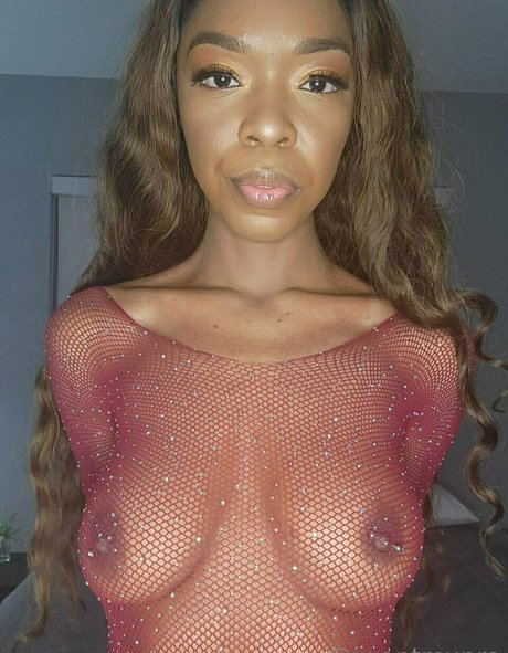 munromoans model sexy fotos