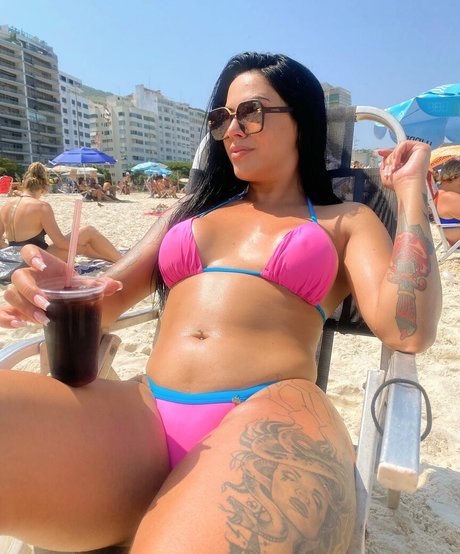 Hellen Portillo top hd bild