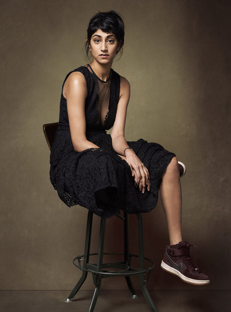 Sunita Mani pornostar schöne fotos