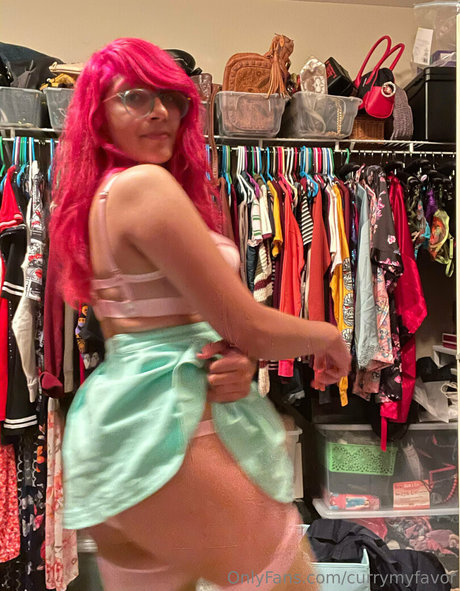 Currymyfavor erwachsene nackten foto