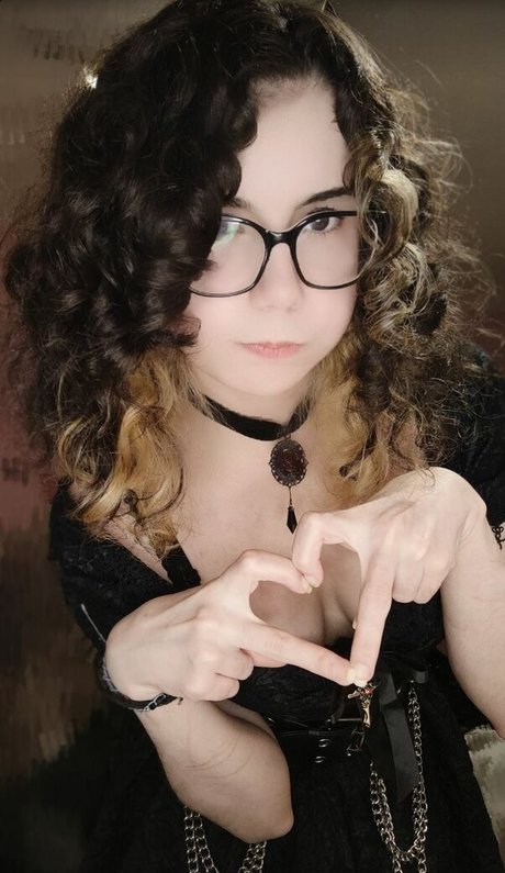 RiriMiaou erwachsene top bilder