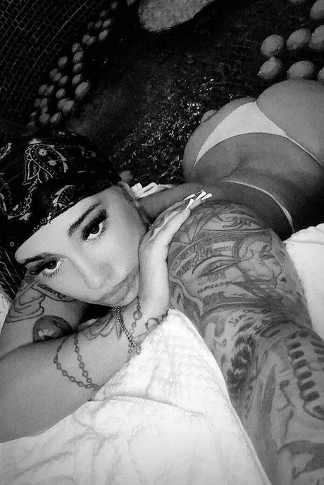 therealroyalskye model porno bilder