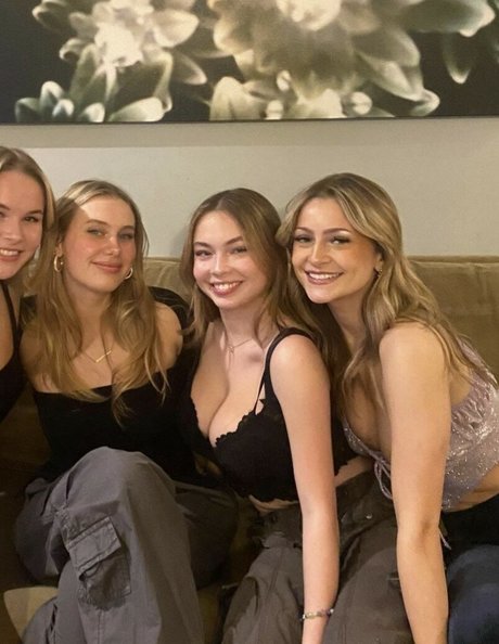 ilinamcqueen model hd galerie