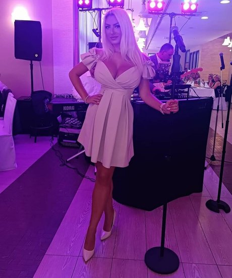 Tea Stosevska nackt kostenlose fotos