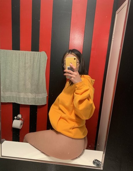 yungxlobo pornostar nacktheit bild