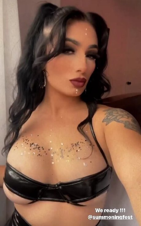 Captainallissa pornostar kunst bilder