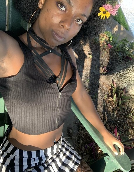 goddessdevyn schöne pornostar fotos