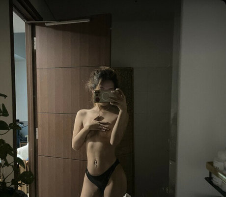 Kelly Kellyinpain xxx kunst archiv