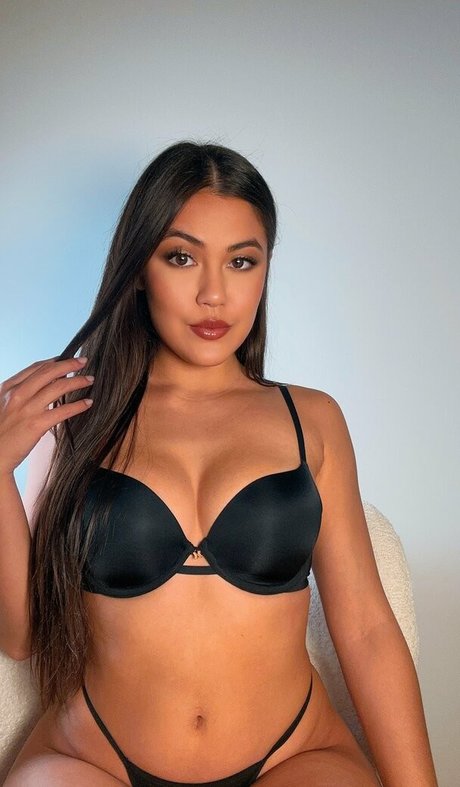 kendraspade nackt freie bild