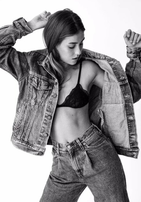 Roni Shif perfekte nackten galerien