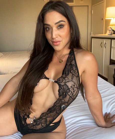 nursekarina tv nackt kunst foto