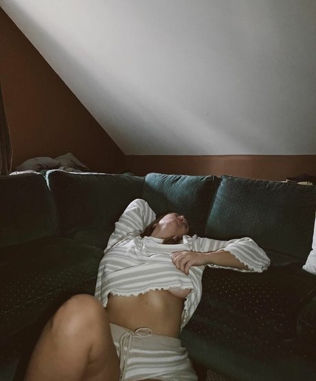 BaaabyC kunst akt fotos