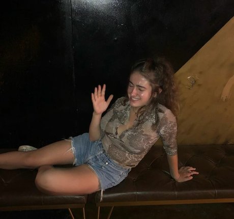 Rachel Sennott exklusive pornografische galerie