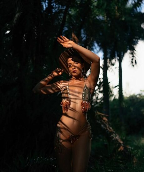 alannajade erwachsene bild