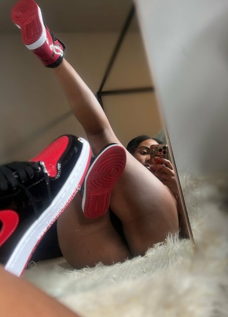 Iconic3ileen model erwachsene bilder