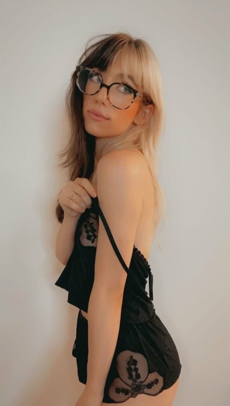 elladevilfree schöne erotische galerie