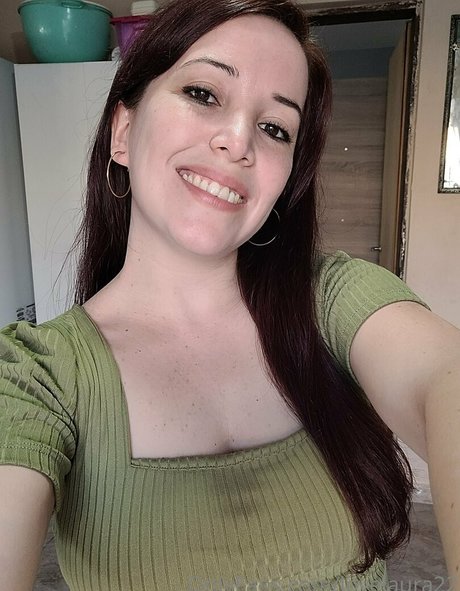 lovelaura22 perfekte erotische fotos