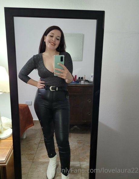 lovelaura22 sexy akt fotos