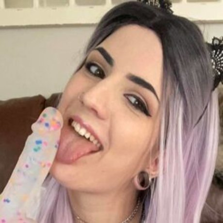 KeanaKills exklusive pornostar bild