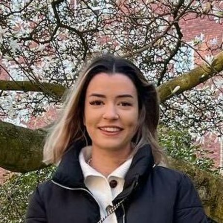 NoraExplorer model xxx galerie