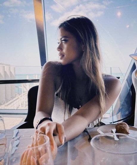 Bianca Bustamante Bilder