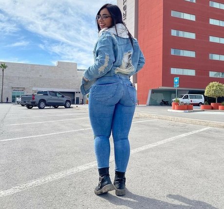 Thaily Delgado erotische nackt galerien