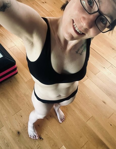 starkandkinky porno nackten foto