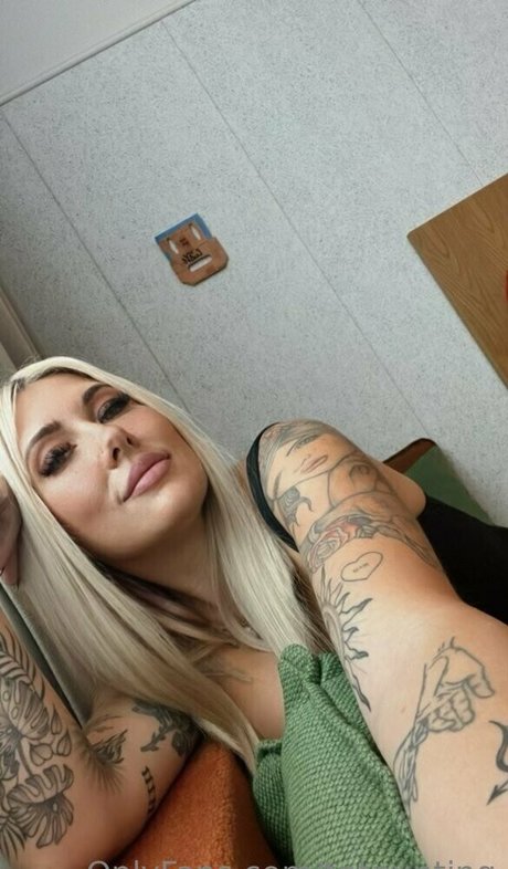 carlyelectriclive exklusive sexy fotos