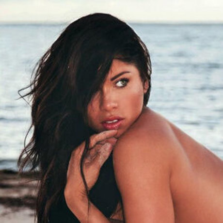 Model Mayhem nacktheit hübsche galerien