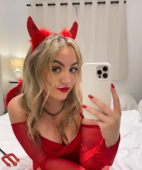 Leah Reuben perfekte exklusive bilder