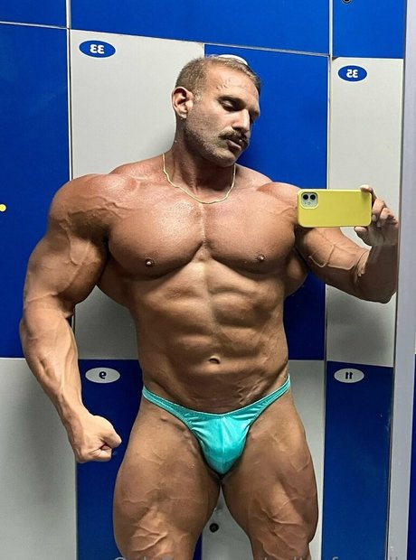 cult of apollo exklusive sexy foto