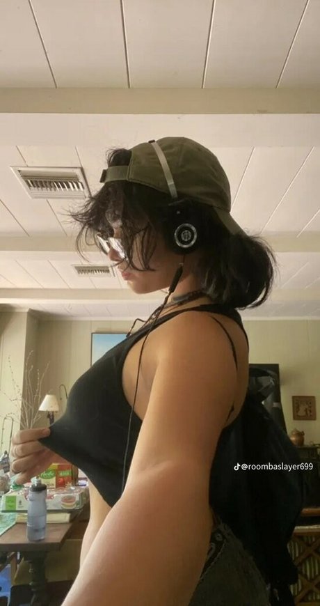 Roombaslayer69 nackt kostenlose galerie