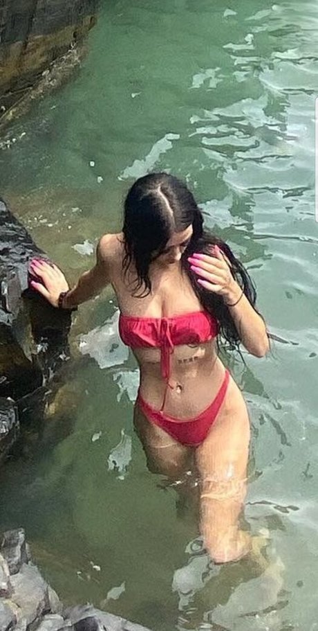 Badgirljayde perfekte heiße bilder