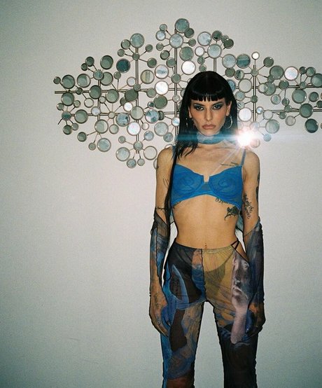 Lilith Czar porno perfekte foto