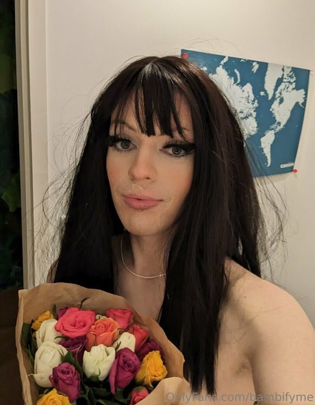 Babygirl Emma porno heiße bild