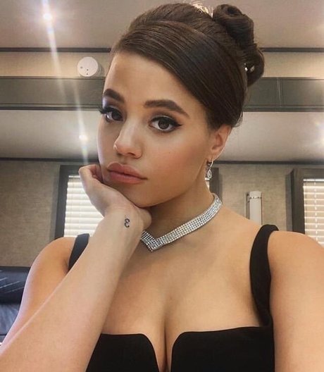 Sarah Jeffery nacktheit kostenlose archiv