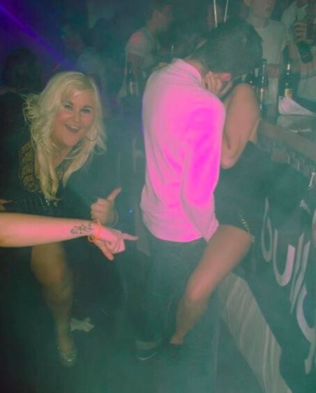 Fun In Clubs erotische schöne fotos